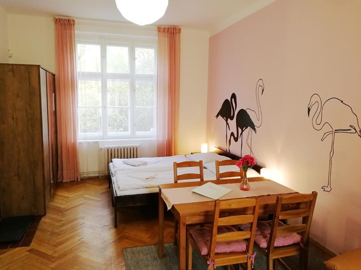 Flamingo Apartments Praga Exterior foto