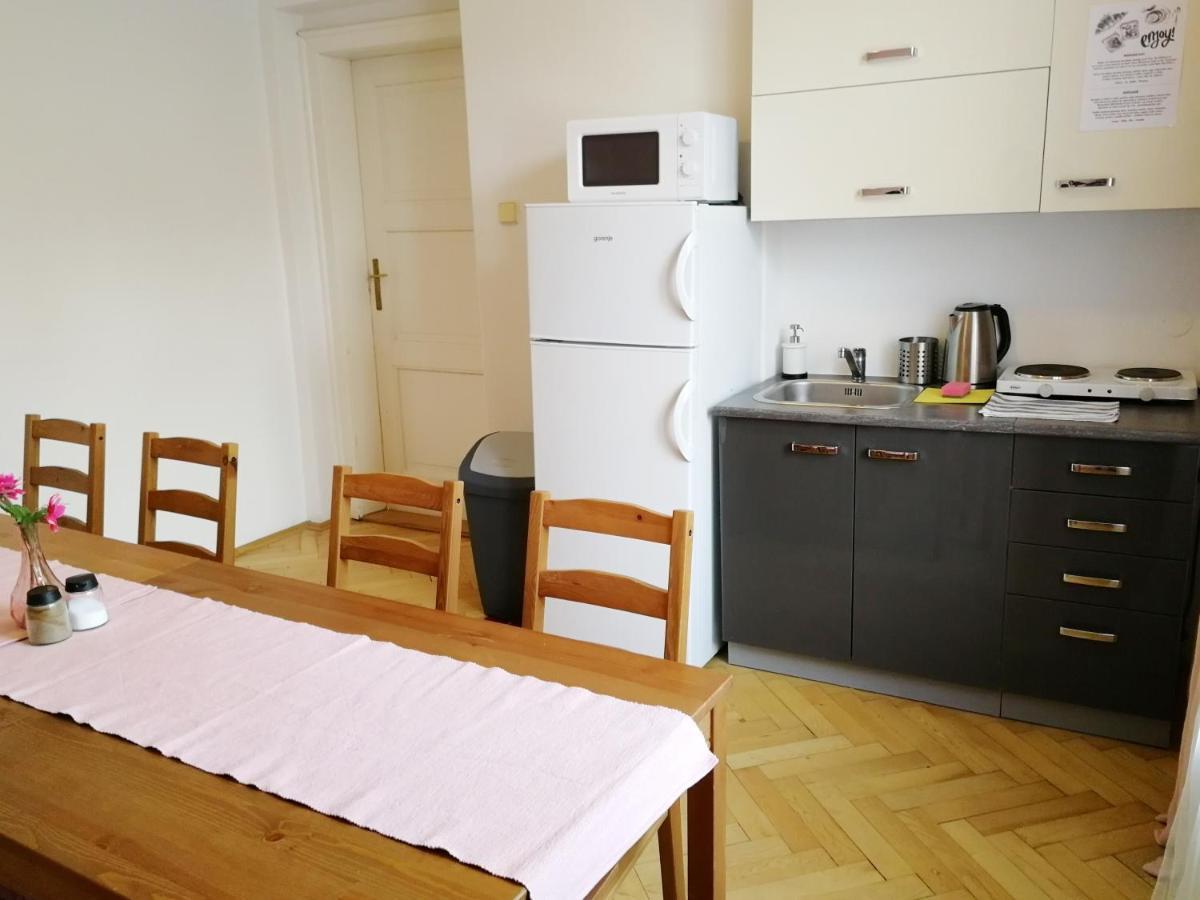 Flamingo Apartments Praga Exterior foto